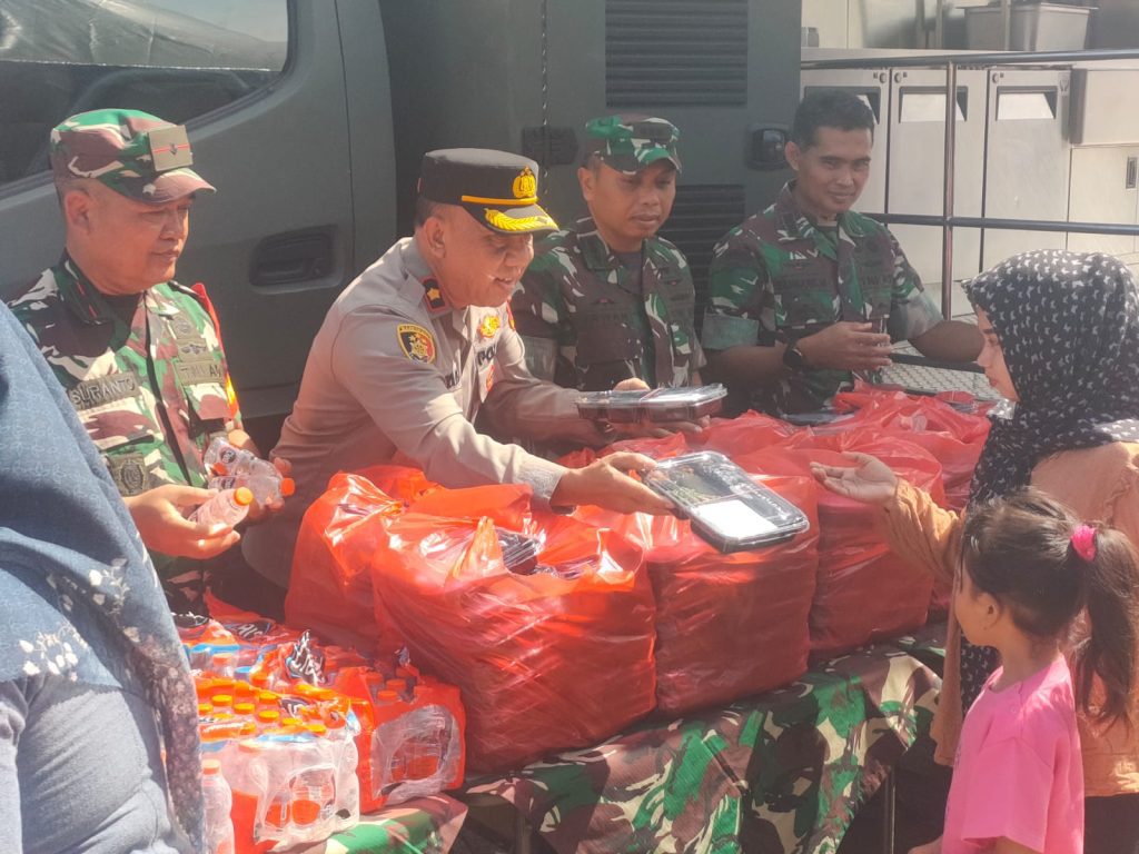 Kapolsek Bantar Gebang Hadiri Makan Bersama TNI AD: Peduli dan Berbagi untuk Masyarakat