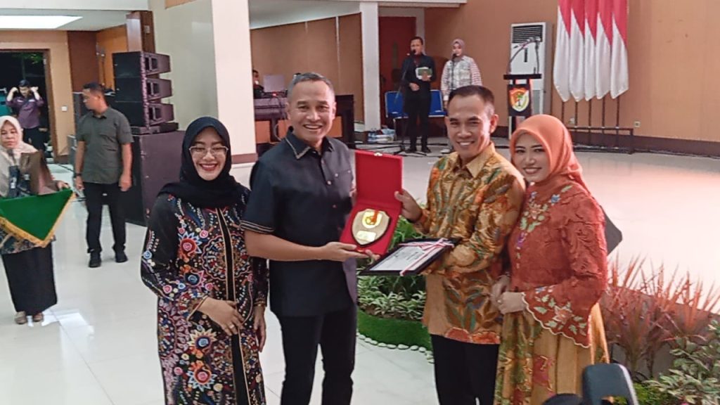 Pisah Sambut Penuh Haru di Gedung Wibawa Mukti: Mengukir Kenangan dan Harapan Baru