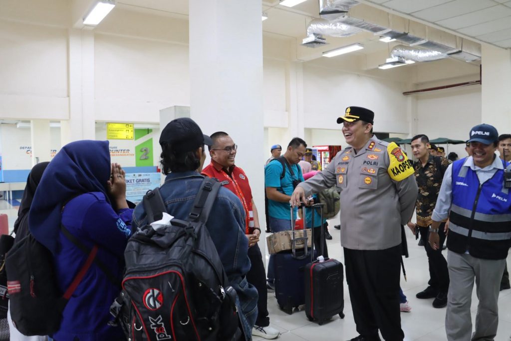 Kapolres Pelabuhan Tanjung Priok, Cek dan Kontrol Pengamanan Arus Balik Lebaran Penumpang Kapal