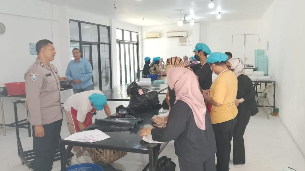 Kunjungan ke SPPG, Wujud Sinergi Polisi dan Layanan Kesehatan Masyarakat