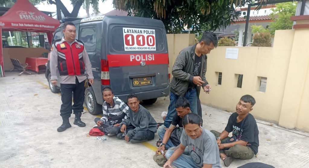 Operasi “Berantas Jaya 2025” Polsek Jatiasih Tindak Tegas Debt Collector Ilegal dan Pak Ogah
