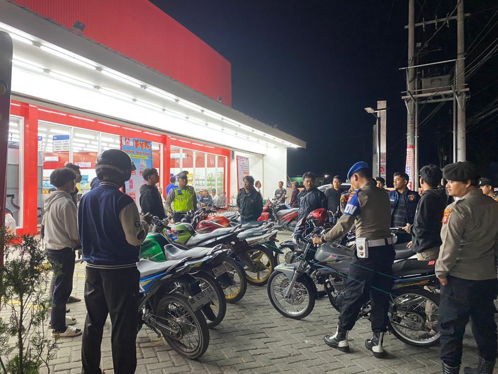 14 Motor Berknalpot Brong Diamankan dalam Patroli KRYD Polres Toba