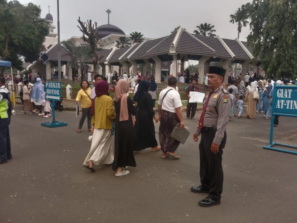 Ditpamobvit Polda Metro Jaya Patroli ke Masjid-Masjid Besar di Jakarta, Ciptakan Rasa Aman