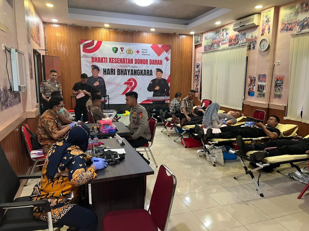Satbrimob Polda Metro Jaya Gelar Aksi Donor Darah Sambut Hari Bhayangkara ke-79