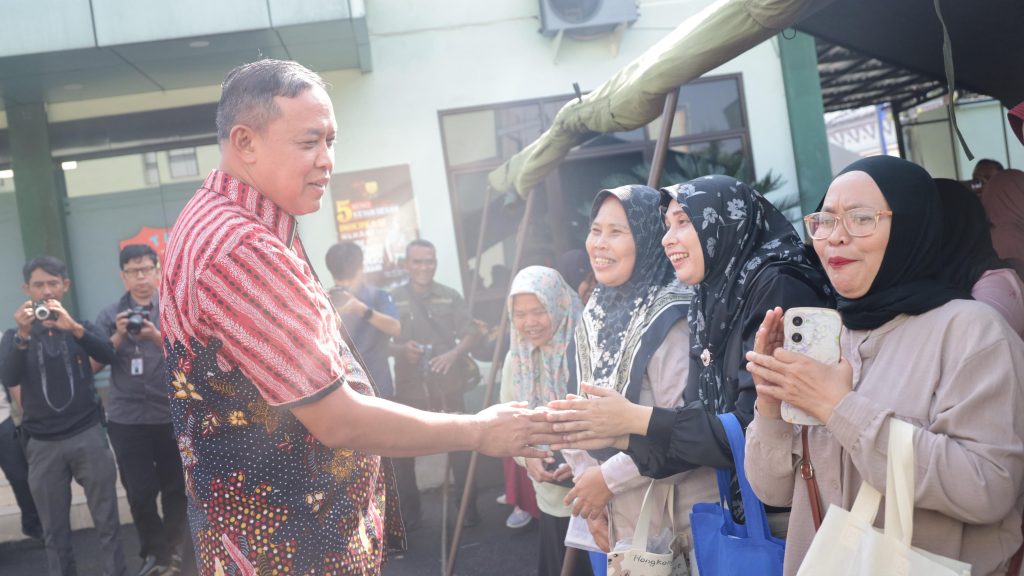 “Abdi Nagri” Hadir di Kota Bekasi, Wali Kota Tri Adhianto: Pemerintah Turun Langsung Layani Warga