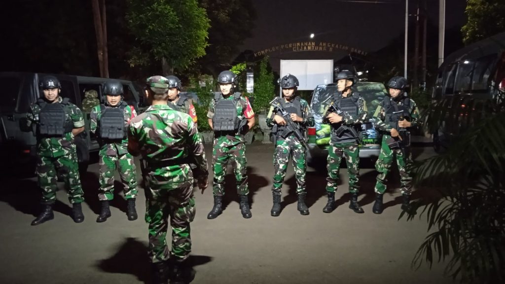 Koramil 03/Pasar Rebo, Ciracas Giat Patroli Guantibmas, Ciptakan Wilayah Kondusif