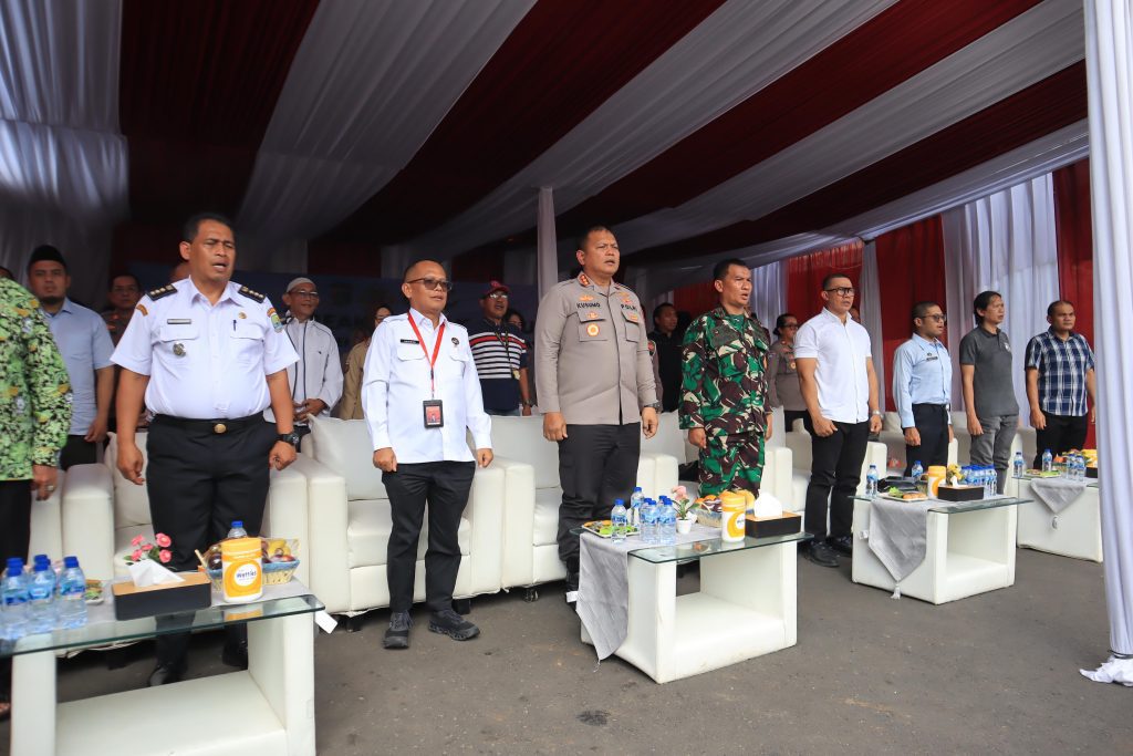 Polres Metro Bekasi Kota mengikuti zoom meeting peresmian 8 SPPG dan Groundbreaking 205 unit SPPG