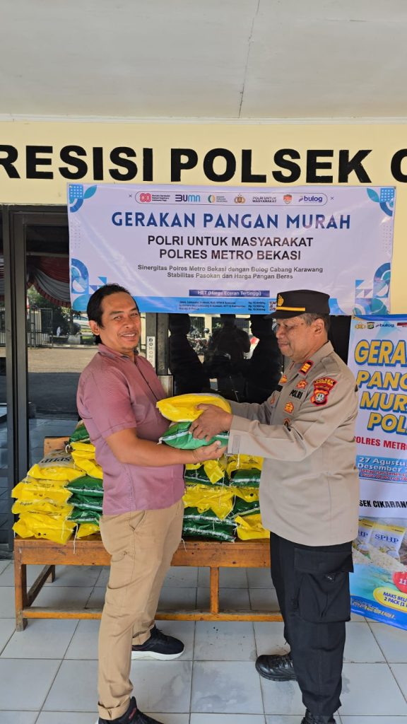 Gerakan Pangan Murah Polri: Polres Metro Bekasi Kota Gelar Tebus Murah Beras untuk Masyarakat