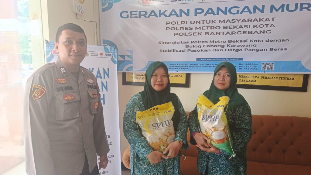 Gerakan Pangan Murah di Polsek  Bantargebang, Bantu Warga Bentuk Kepedulian Polri .