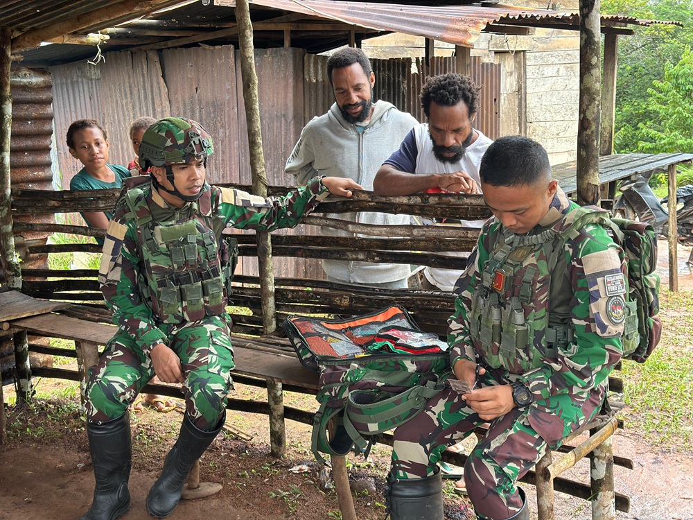 Pelayanan Kesehatan TNI di Kanggewot, Manifestasi Peran Sosial TNI untuk Rakyat