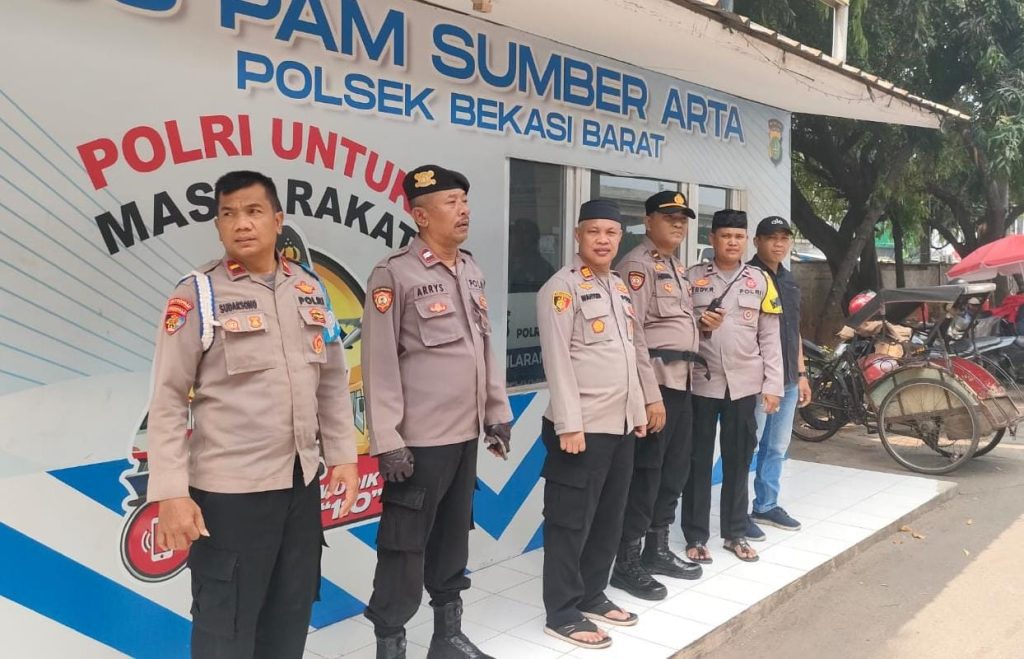 Minimalisir Pergerakan Massa Aksi, Polsek Bekasi Barat Gelar Pelayanan di Pos Pam Sumber Arta Kalimalang