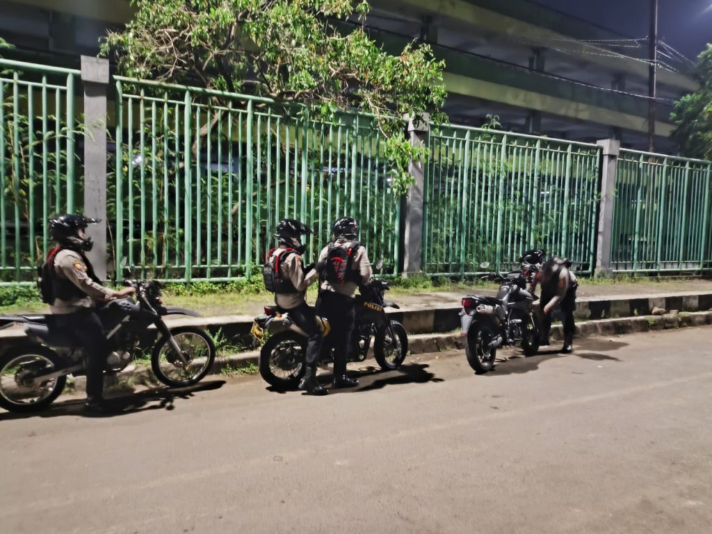 Patroli Perintis Presisi Polres Metro Bekasi Kota Tekan Angka Kejahatan Jalanan Dini Hari