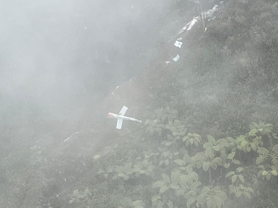 Kodim 1710/Mimika Bantu Pencarian Helikopter PK-IWS Milik Maskapai Penerbangan Intan Angkasa Yang Hilang Kontak