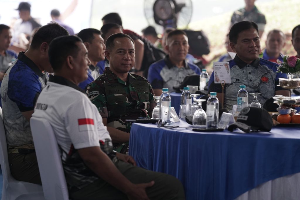Panglima TNI Buka Open Tournament Lomba Menembak Piala Panglima TNI 2025