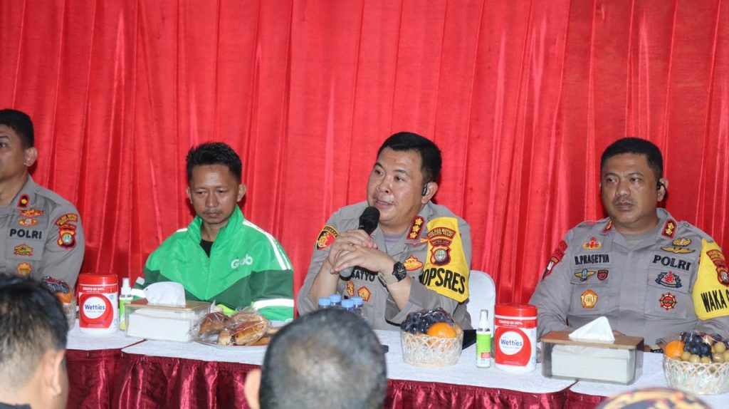 Jaga Jakarta, Kapolres Metro Jakarta Pusat Resmikan Gerai Rakyat Mart untuk Komunitas Ojol di Menteng