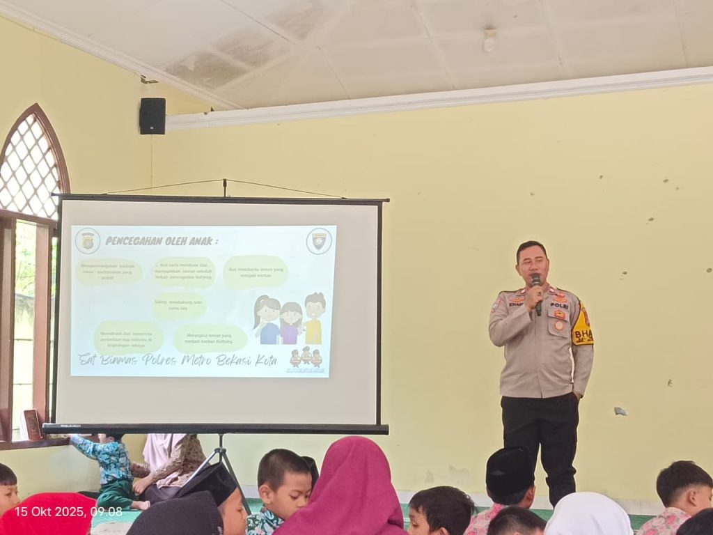 POLSEK BANTAR GEBANG EDUKASI ANAK-ANAK SDIT AL AZHAR JAYA INDONESIA TENTANG BAHAYA BULLYING