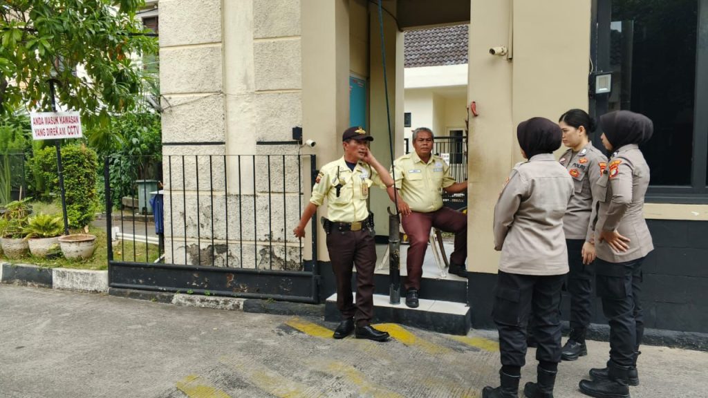 Polsubsektor Pekayon Jaya Gelar Sambang Warga, Ajak Masyarakat Aktif Jaga Kamtibmas