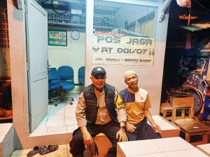 Pastikan Situasi Aman, Bhabinkamtibmas Kranji Gelar Patroli Siskamling