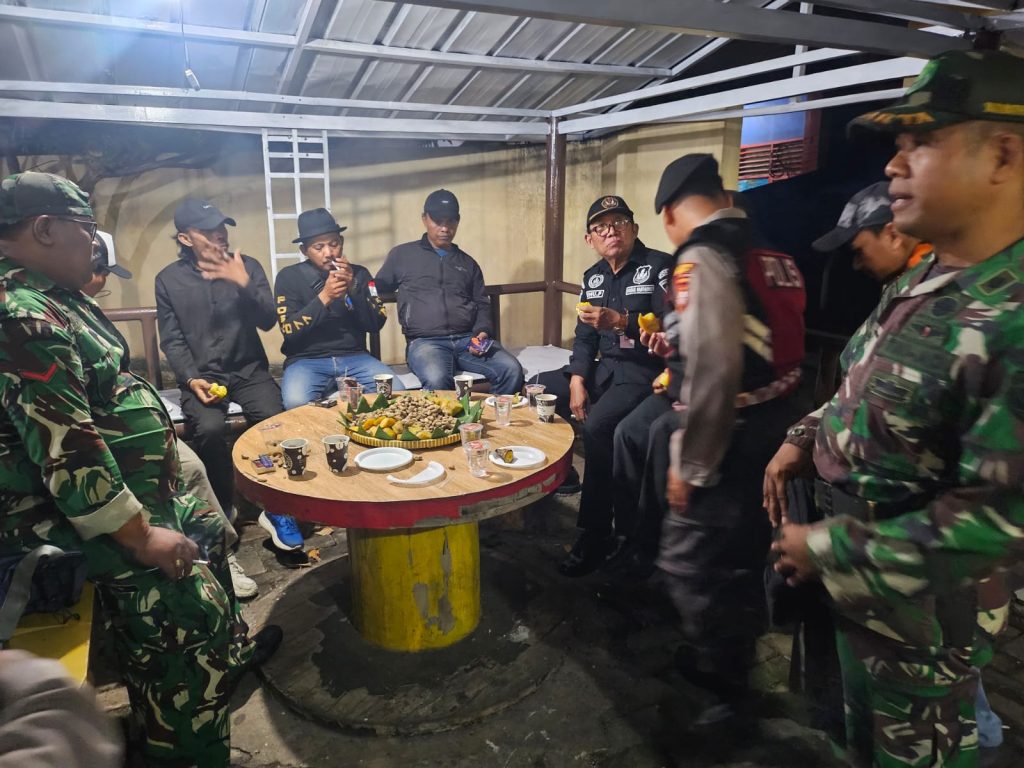 Kodim 0505/JT dan Komduk Gelar Patroli/Siskamling di Ciracas