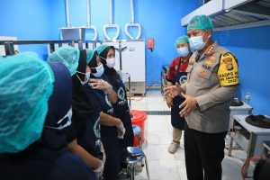 SPPG Polri Bekasi Utara Uji Coba Menu, Kapolres Pastikan Kesiapan Relawan dan Target 3.000 Porsi MBG