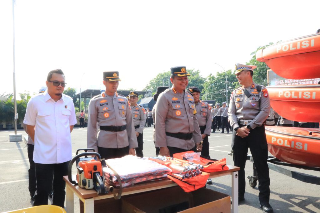 Polres Metro Bekasi Kota Gelar Apel Kesiapsiagaan Bencana Alam 2025, Tingkatkan Sinergitas Lintas Sektor Hadapi Cuaca Ekstrem