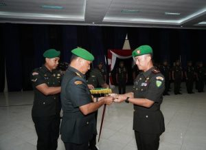 Penyegaran Organisasi, Brigjen TNI Raffles Manurung Pimpin Sertijab Dandim 1506/Namlea