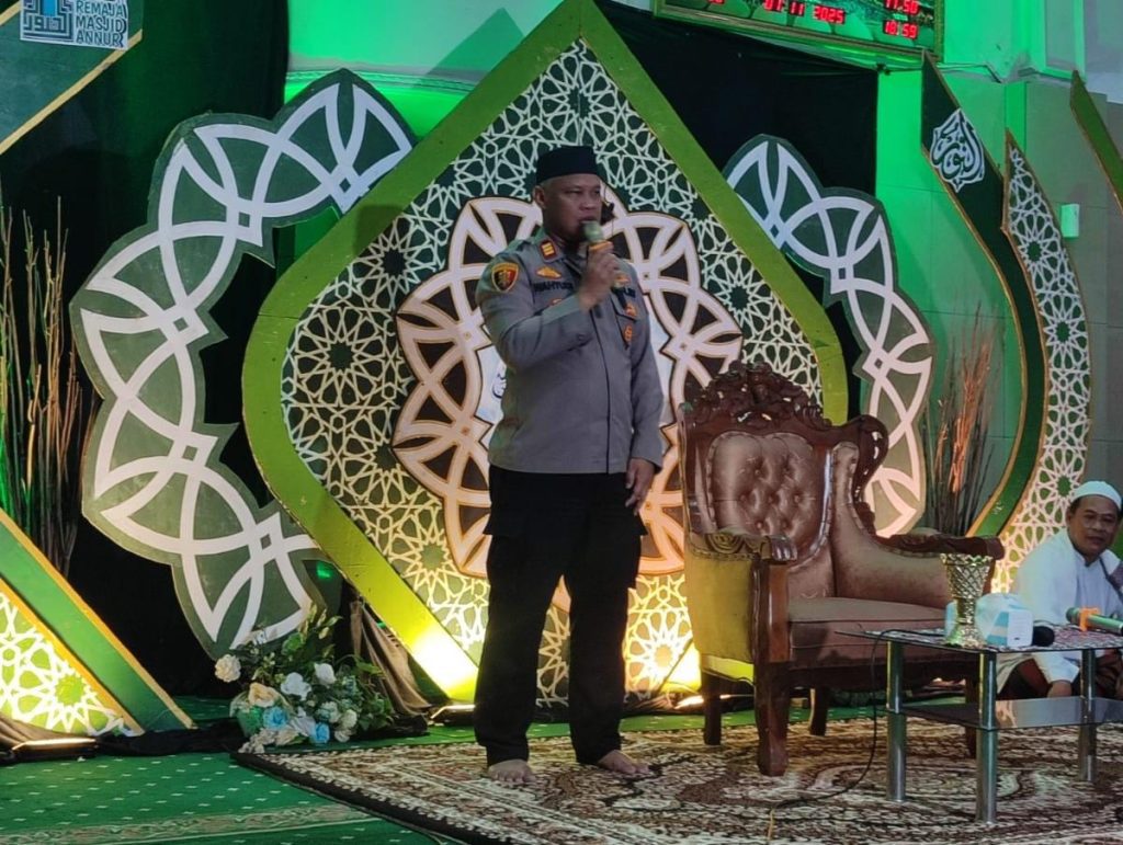 Kapolsek Bekasi Barat Menghadiri Maulid Nabi Muhammad SAW Masjid An Nur