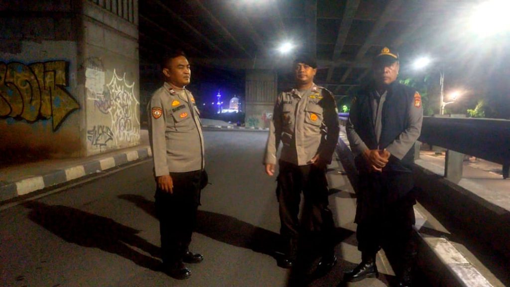 Polsek Bekasi Selatan Gencarkan Patroli Dini Hari Cegah Balap Liar, Tawuran, dan Kejahatan Jalanan