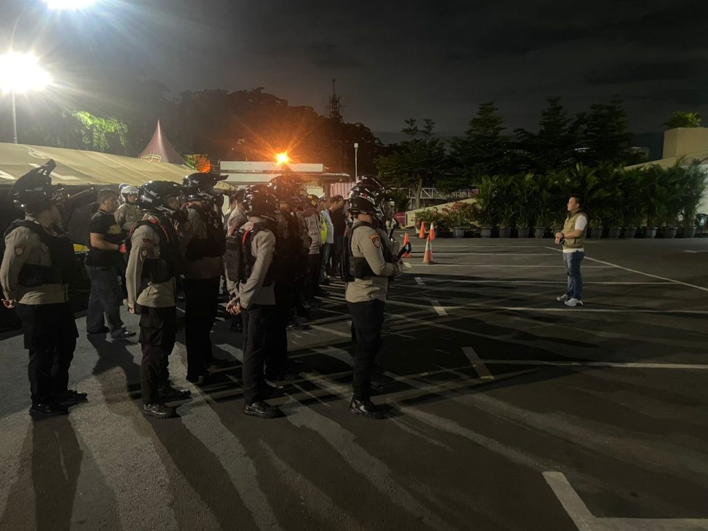 Patroli Gabungan Personil Polres Metro Bekasi Kota