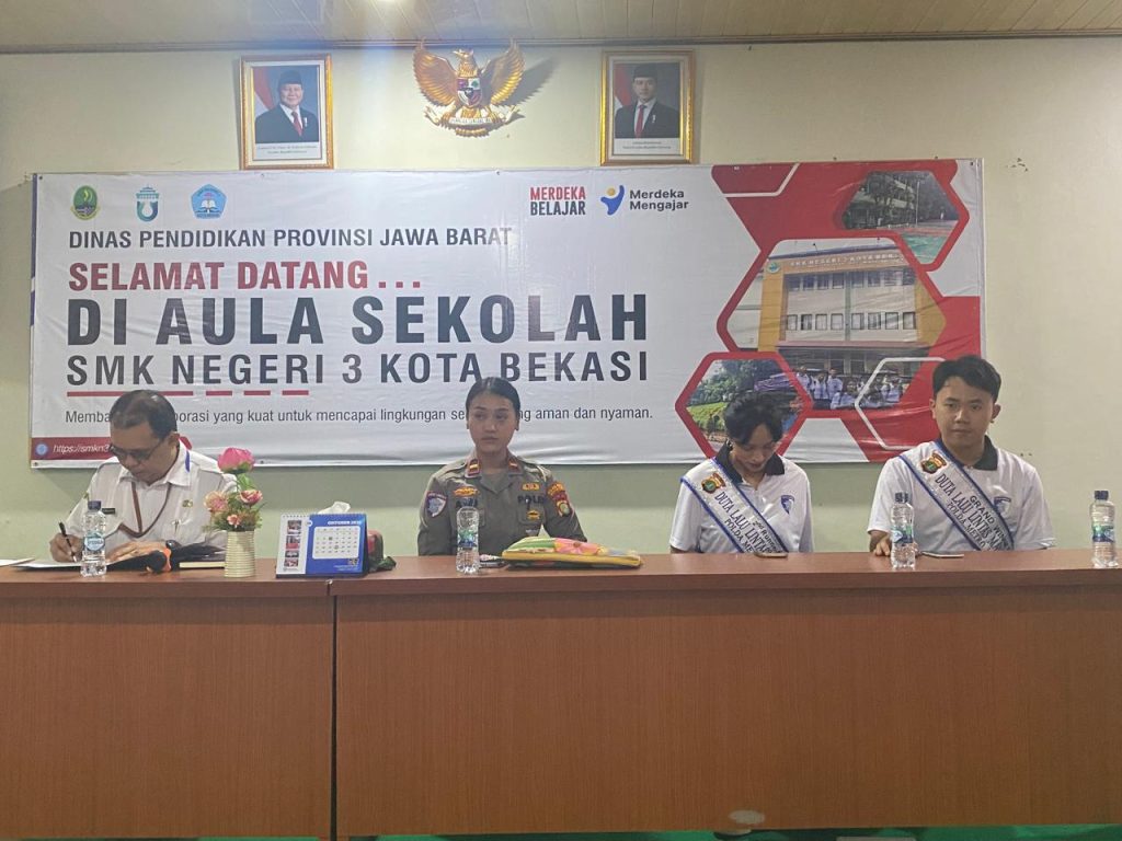 “Police Goes To School” di SMKN 3 Kota Bekasi, Tanamkan Budaya Tertib Berlalu Lintas Sejak Usia Dini
