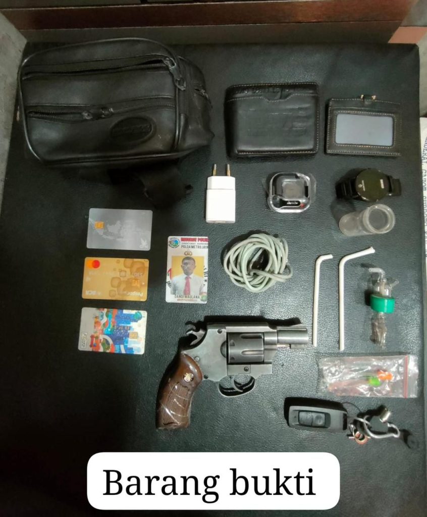 Polisi gadungan bawa kabur sepeda motor Ojo