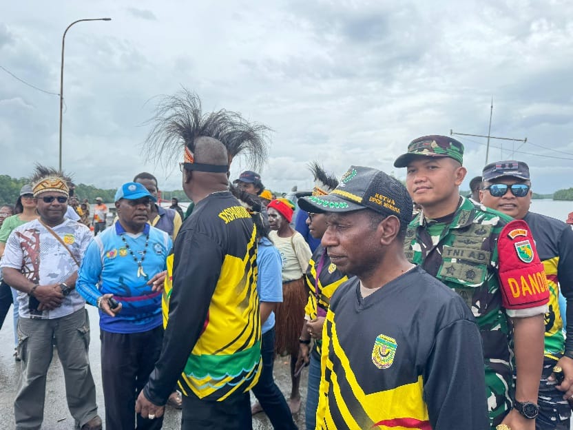 Dukung Pelestarian Budaya Bangsa, Dandim 1710/Mimika Hadiri Pembukaan Lomba Dayung dan Pentas Seni Budaya