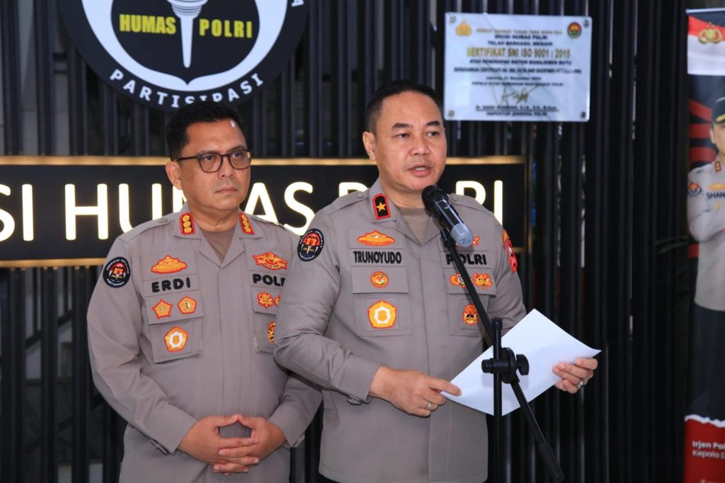 Polri Siapkan Pengiriman Bantuan untuk Korban Bencana di Aceh, Sumut, dan Sumbar