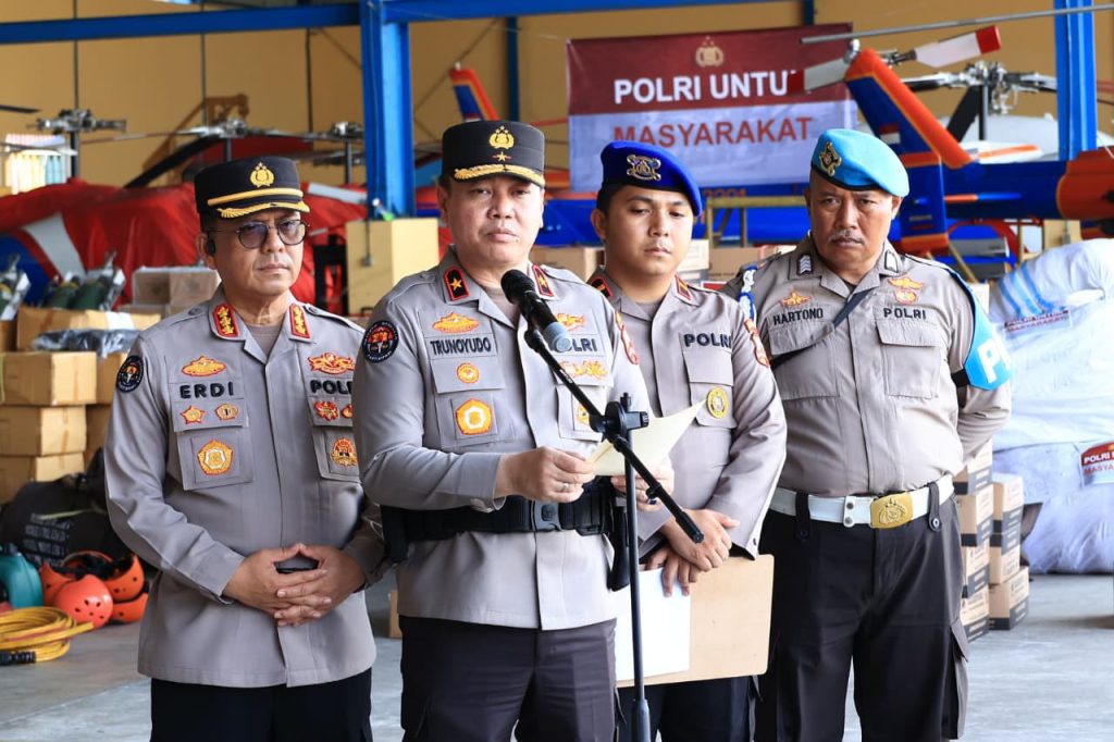 Ratusan Personel Brimob, Samapta, Medis, dan K9 Dikerahkan Polri Perkuat Penanganan Bencana