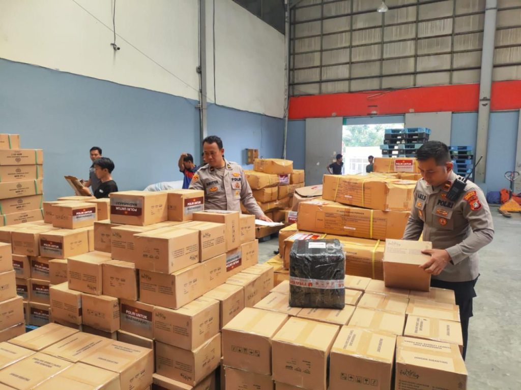 SLOG Polri Kirim Bantuan Kemanusiaan untuk Masyarakat Aceh, Proses Pengiriman Melalui Bandara Soekarno-Hatta Dimulai Hari Ini