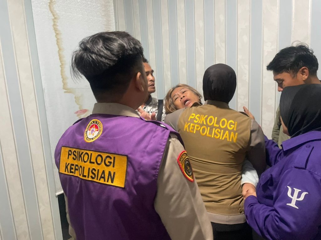 Polda Metro Jaya Terjunkan Tim Psikologi Dampingi Keluarga Korban Kebakaran Gedung Terra Drone