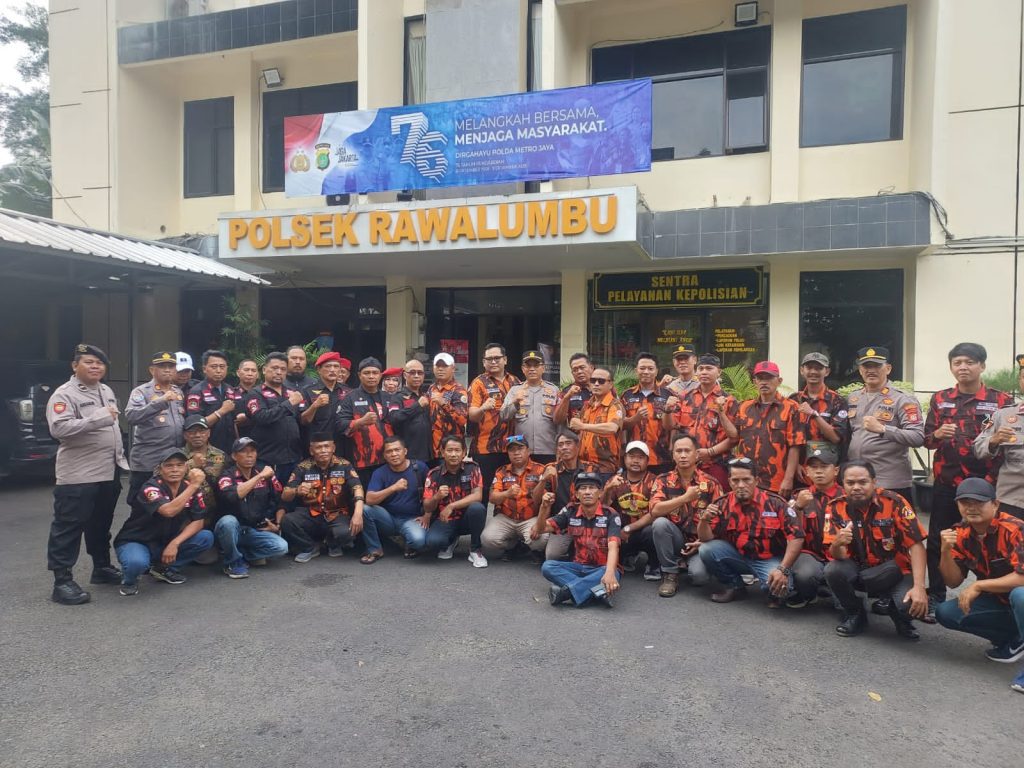 Kapolsek Rawalumbu Pimpin Apel Kamtibmas Ormas di Halaman Polsek