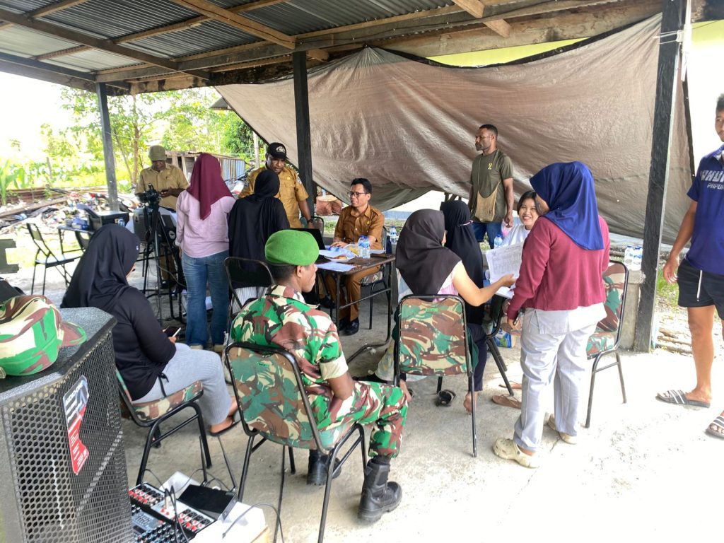 Kodim 1715/Yahukimo bersama Disdukcapil Kabupaten Yahukimo Gelar Pembuatan Adminduk Dalam Rangka Hari Juang TNI AD