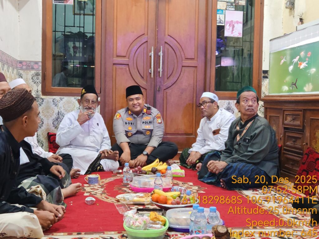 Polsek Cilincing Hadiri Peringatan Maulid Nabi Muhammad SAW di Semper Barat, Perkuat Silaturahmi dan Kamtibmas