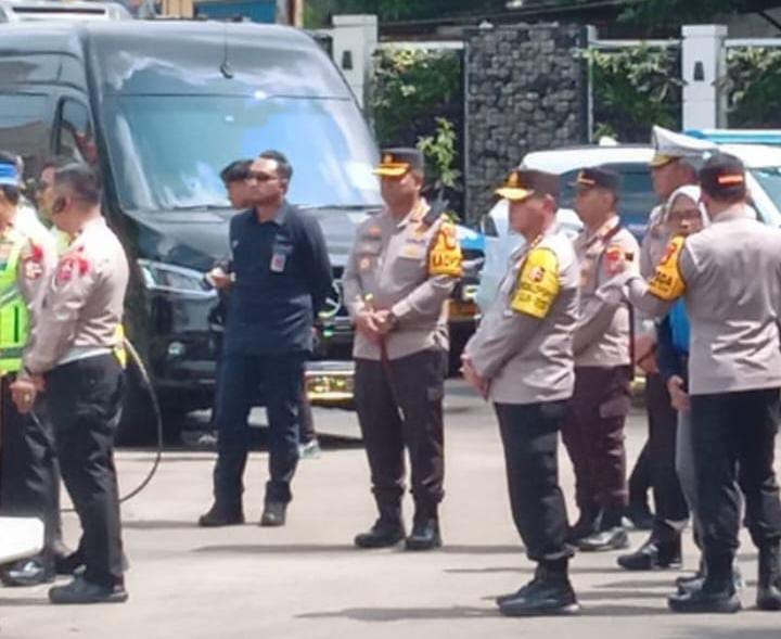Kapolres Monitoring Kegiatan Kapolri Rapat Lintas Sektoral Arus Mudik Nataru di JMTRCC Jatiasih