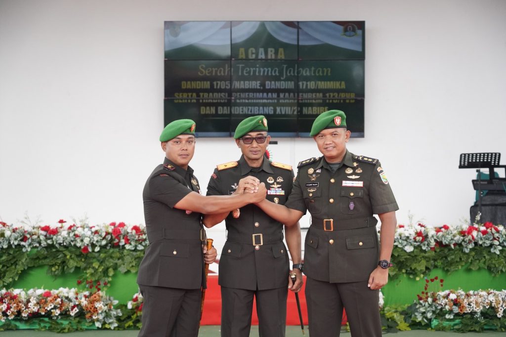 Sertijab Digelar Khidmat, Letkol Inf Redi Dwi Yuda Kurniawan Resmi Jabat Dandim 1710/Mimika