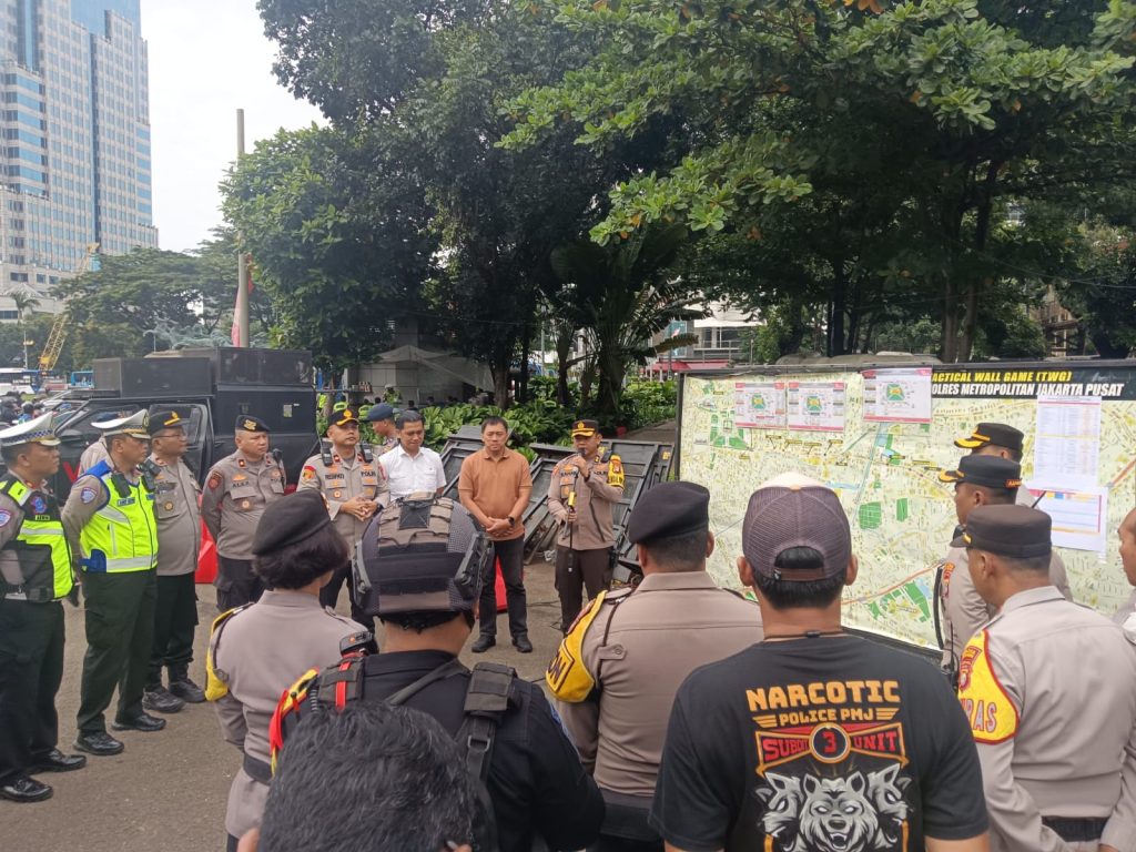 Polisi Kerahkan 1.392 Personel Layani Aksi KSPI di Silang Selatan Monas