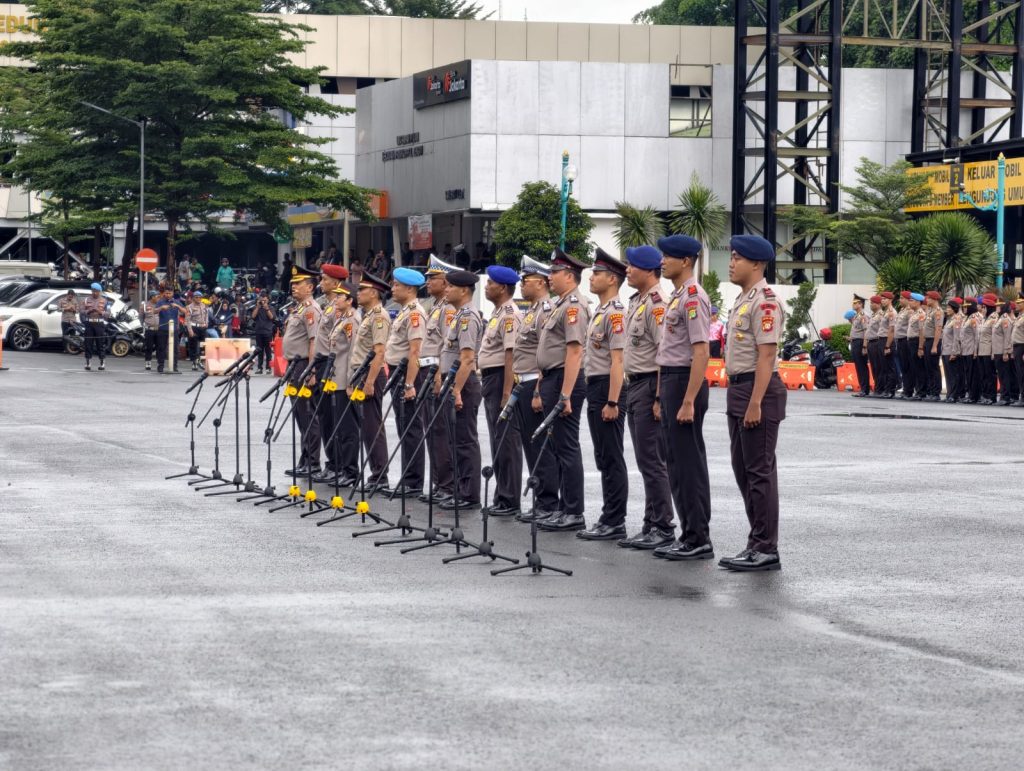 Upacara Kenaikan Pangkat Polda Metro Jaya, Kapolda: Amanah untuk Meningkatkan Pelayanan