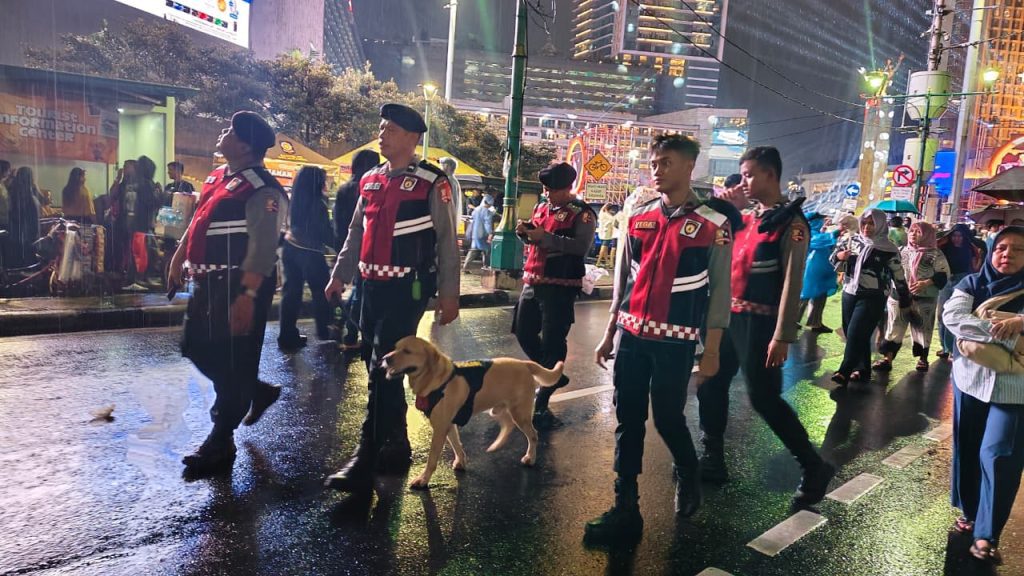 Baharkam Polri Kerahkan K-9 Jaga Keamanan Perayaan Tahun Baru di HI