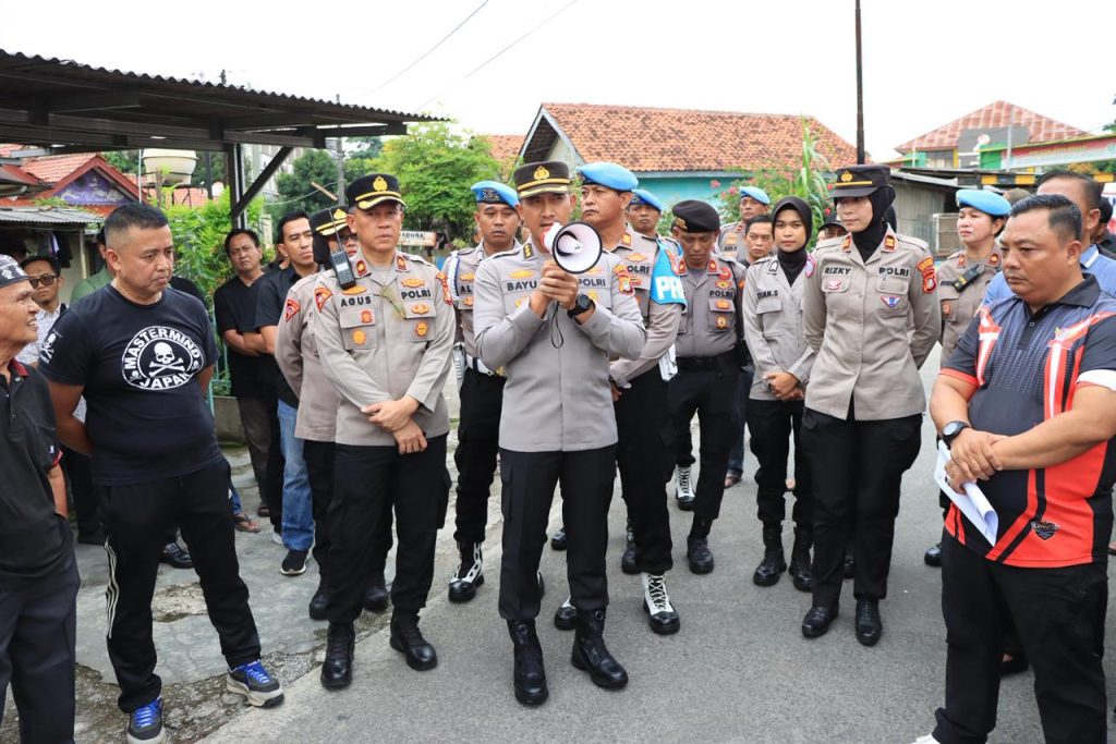 Kedepankan Sisi Humanis, Polres Metro Bekasi Kota Hadirkan Layanan Kesehatan Gratis saat Eksekusi Lahan di Pekayon