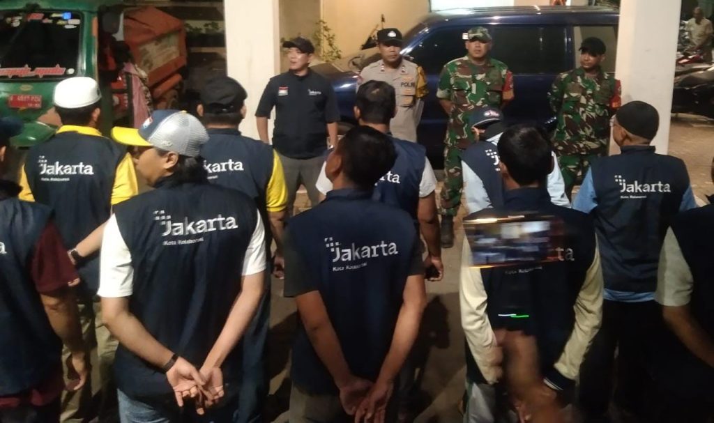 Sinergi TNI–Polri dan Warga, Patroli/Siskamling Keliling Perkuat Keamanan Wilayah Cakung
