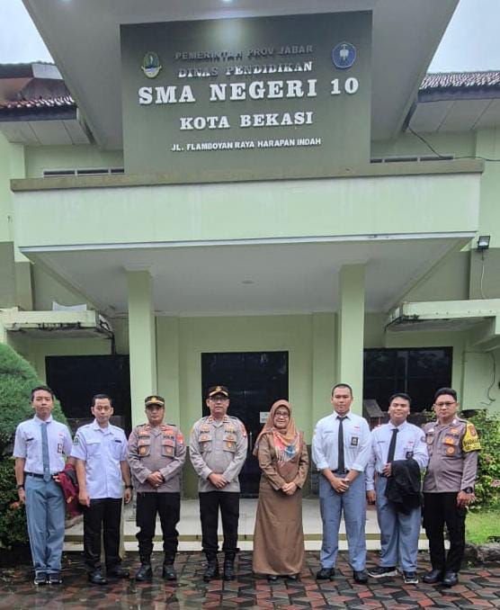 Kapolsek Medan Satria Laksanakan Kunjungan dan Sambang ke SMAN 10 Kota Bekasi
