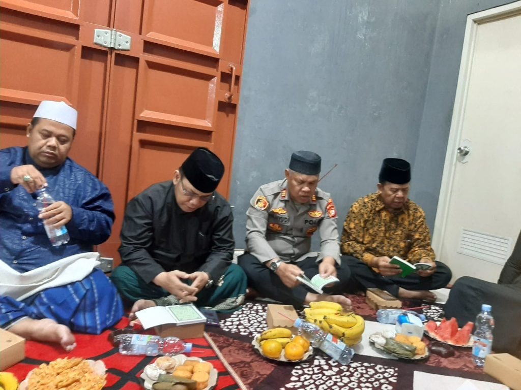 Hadiri Pengajian Ratiban dan Walimatus Saffar Kapolsek Bekasi Barat Sampaikan Pesan Kamtibmas Kondusif