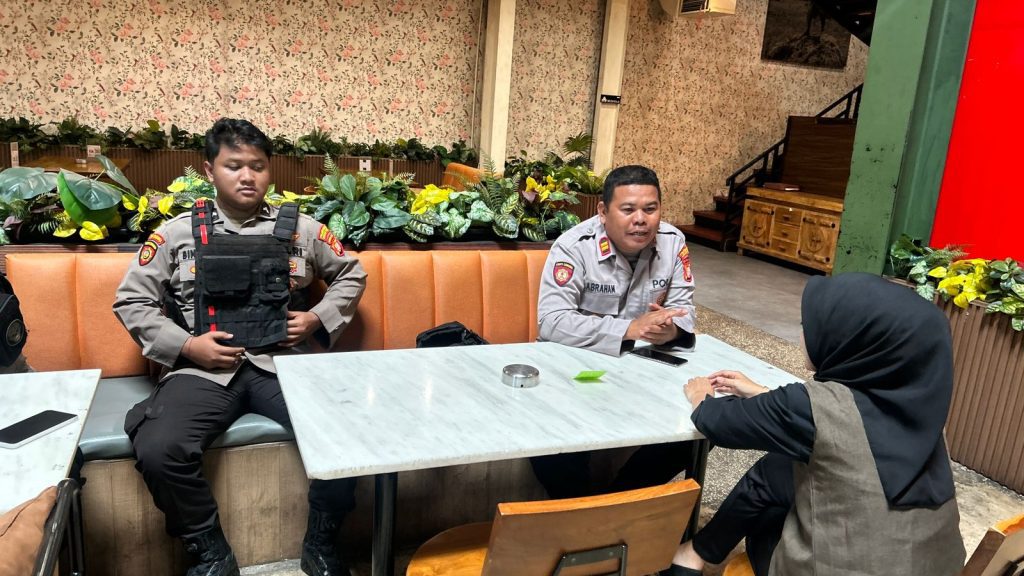 Perkuat Keamanan Wilayah, Tim Perintis Presisi Polres Metro Bekasi Kota Gelar Patroli Dialogis di Jalur Protokol
