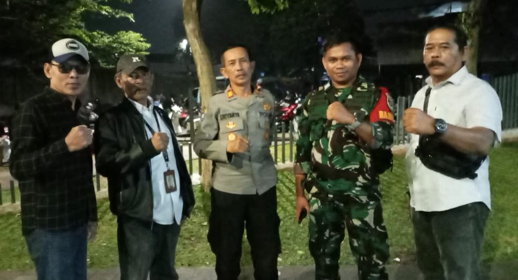 Koramil 03/Ps. Rebo–Ciracas Gelar Patroli/Siskamling Keliling, Perkuat Sinergi Jaga Keamanan Wilayah Ciracas